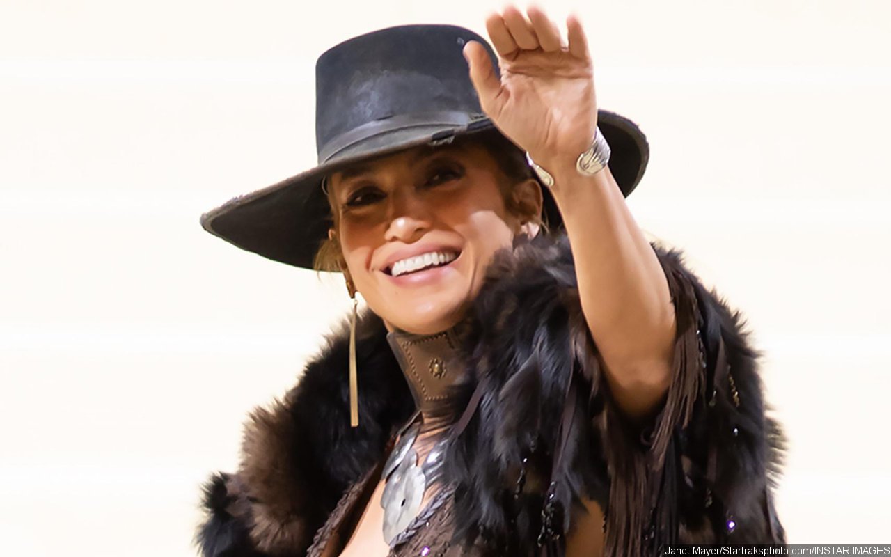 Jennifer Lopez to Put on Producer Hat for Limited 'Cinderella' Series