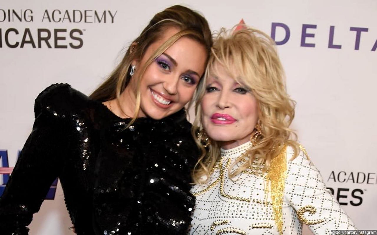 Miley Cyrus Keeps in Touch With Dolly Parton Using Fax Instead of Phone: It's 'Amazing'