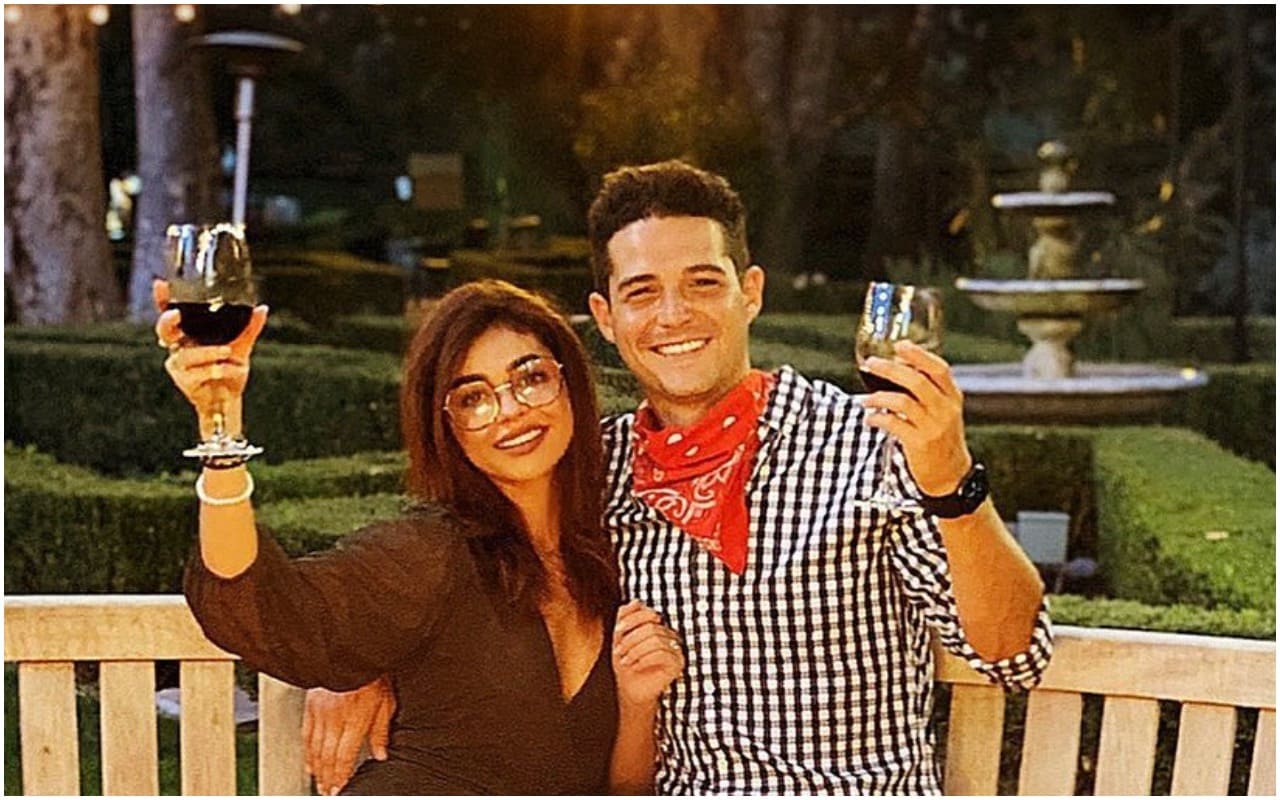 Inside Sarah Hyland and Wells Adams' Bridal Shower