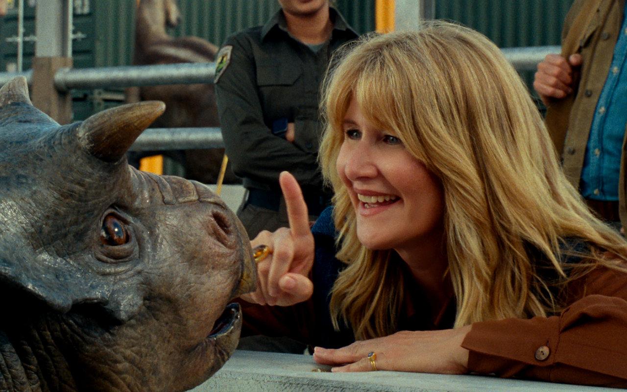 Laura Dern Proud of the 'Influence' of Her Feminist Character in 'Jurassic Park'