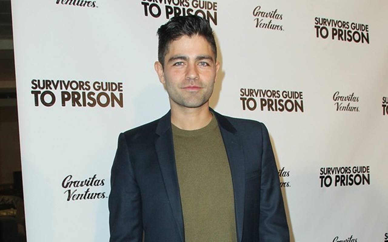 'Entourage' Alum Adrian Grenier Ties the Knot With Jordan Roemmele in Moroccan Wedding - Vimarsana News