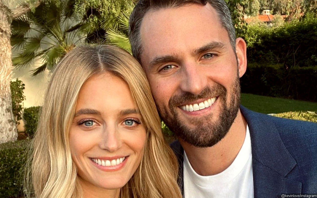 Kevin Love dan Kate Bock menikah di pernikahan yang terinspirasi dari “Great Gatsby”