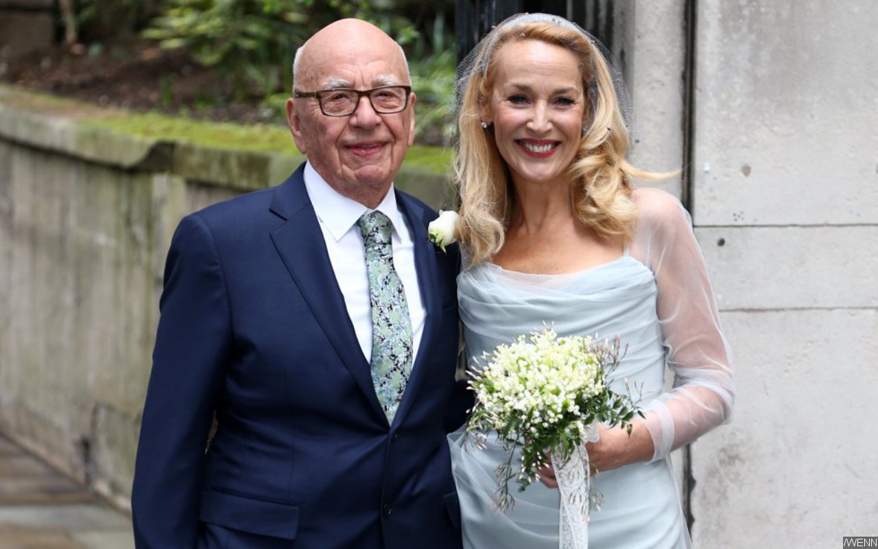 Jerry Hall Cites 'Irreconcilable Differences' in Divorce Filing From Rupert Murdoch