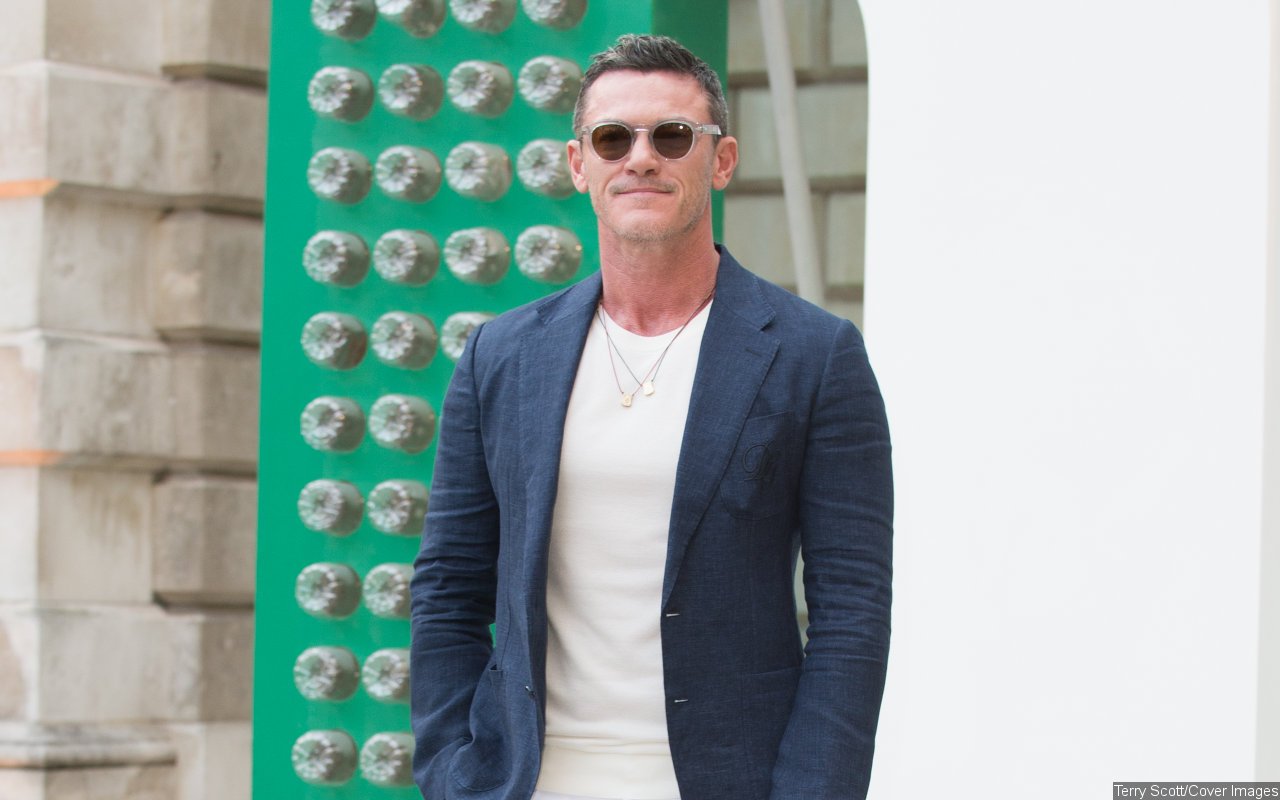 Luke Evans to Voice Scrooge in Animated Remake of 'A Christmas Carol'