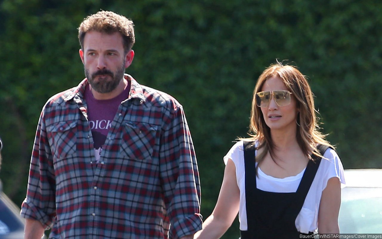 Jennifer Lopez Officially Takes Ben Affleck's Last Name as Their PDA-Filled Trip Continues