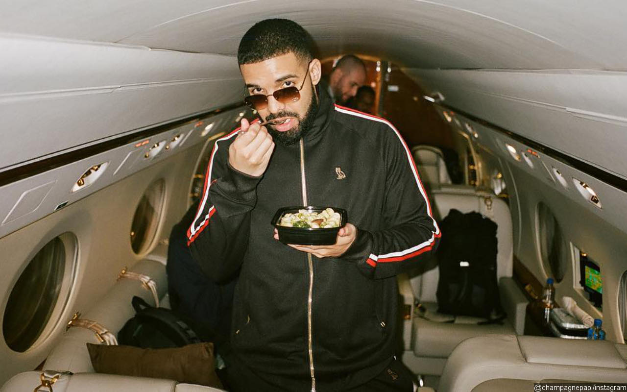 Drake Claps Back at Critics of His 14-Minute Private Jet Flight