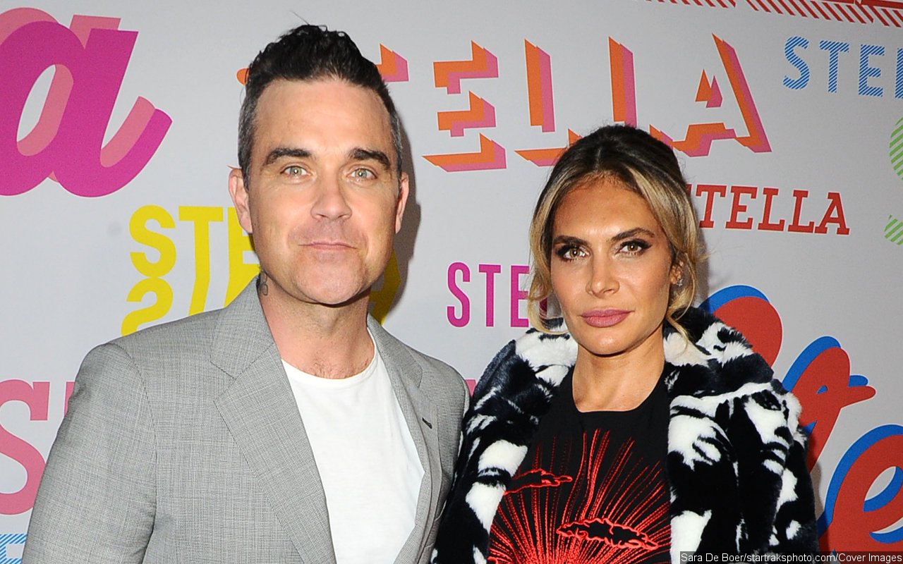 Robbie Williams Has to Go Into 'Obsessive-Compulsive' Creation Mode to Drown Out 'Noise' in Brain
