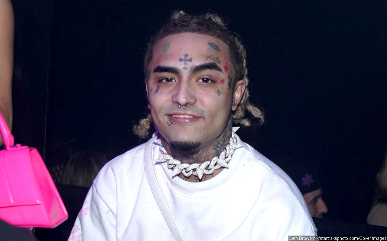Lil Pump Marks 'Amazing' Busy Month of Threesomes With This Unique Neck