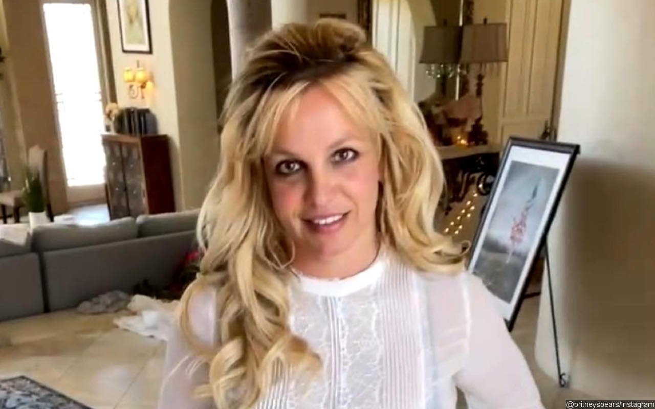 Britney Spears Gets Naked to Celebrate Her First No. 1 Single in Six Years