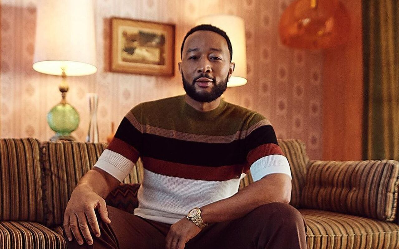 John Legend Steered Clear of Internet Reaction to His 'Sexiest Man Alive' Title