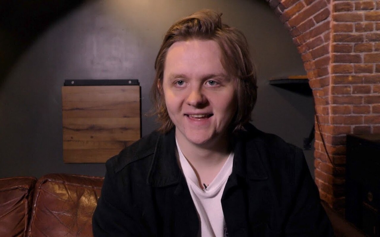 Lewis Capaldi Jokes Upbeat Song 'Forget Me' Is to Prevent Fans From Falling Asleep in His Concerts