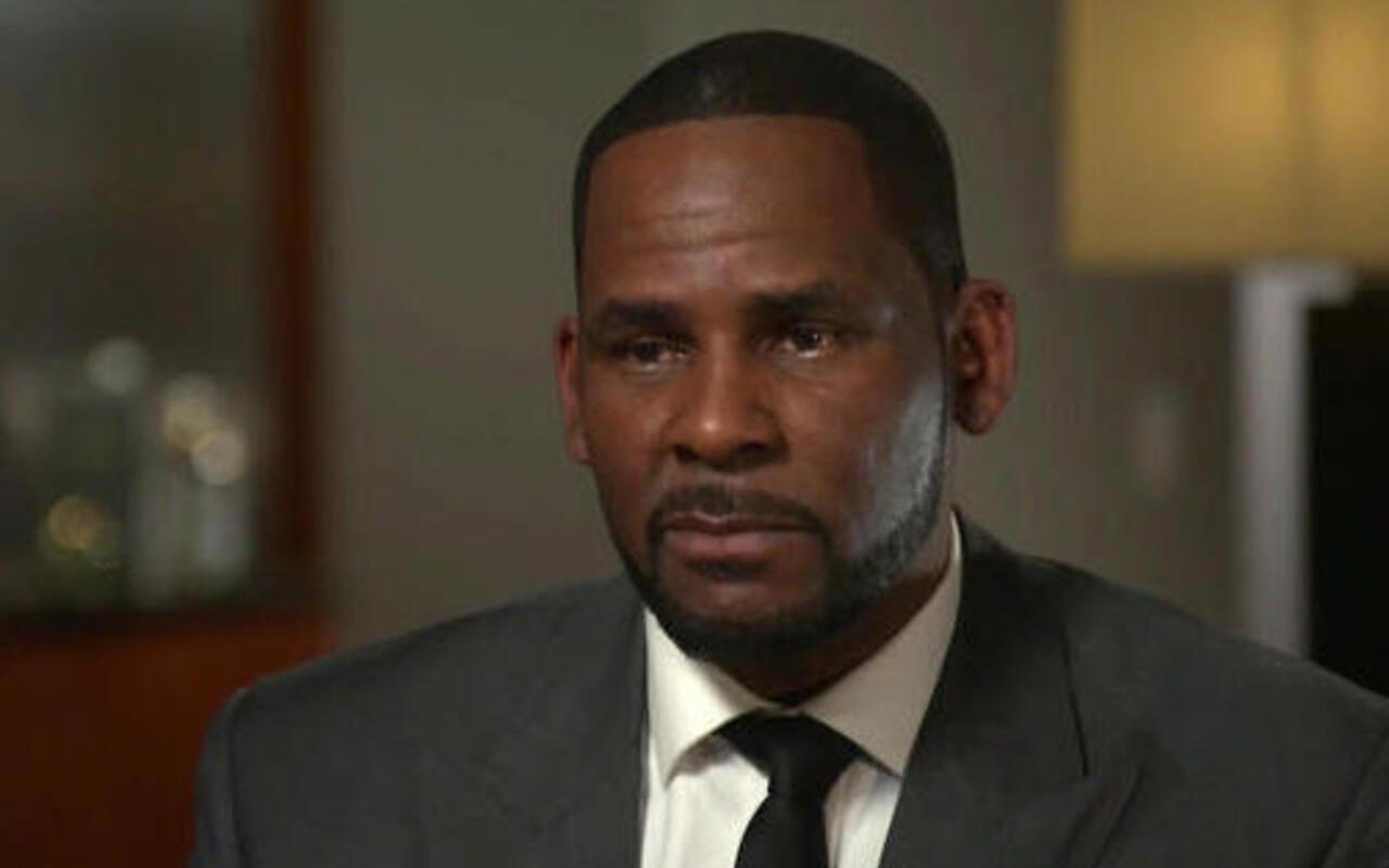 R. Kelly Ordered to Hand Over $27K From Jail Account to Pay for Fines ...