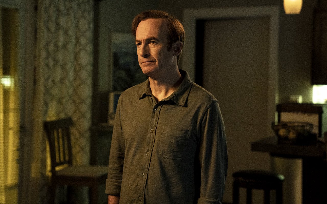 Bob Odenkirk Recalls How 'Better Call Saul' Co-Stars Saved His Life During Near-Fatal Heart Attack