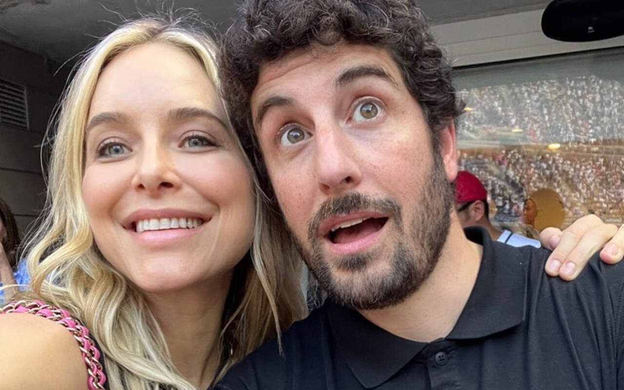 Jason Biggs' Wife Jenny Mollen Grateful for 'Abortion Care' After Secret Miscarriage During Pandemic