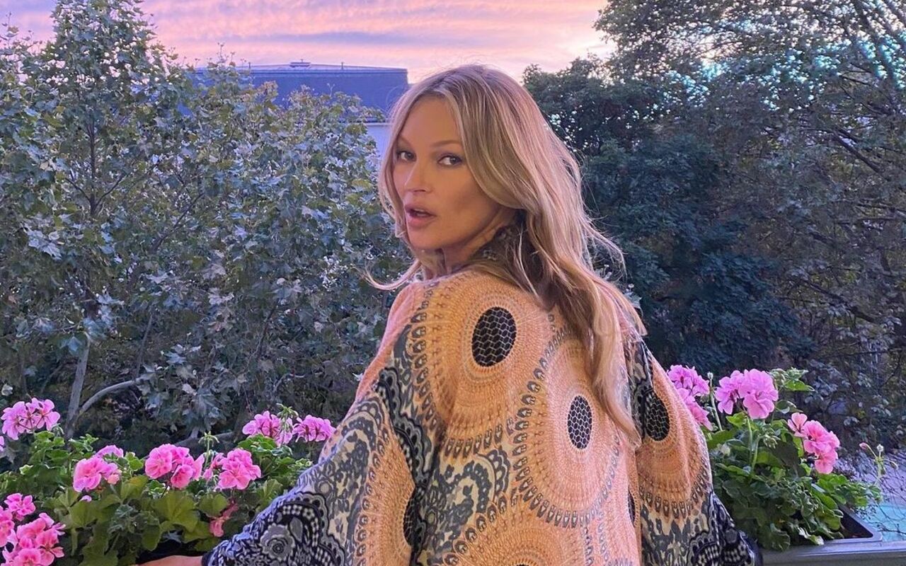 Kate Moss Selling 'Moss for Medicinal Purposes'