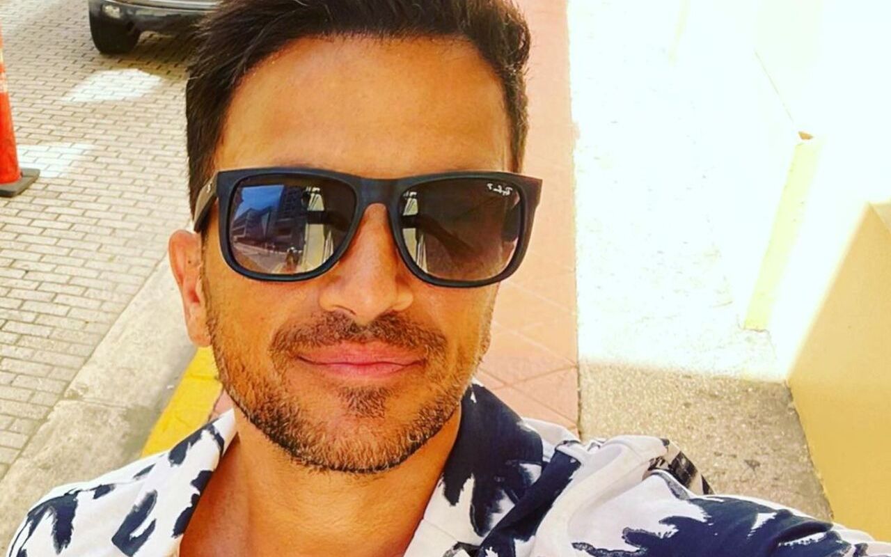 Peter Andre Gets Broody for New Baby