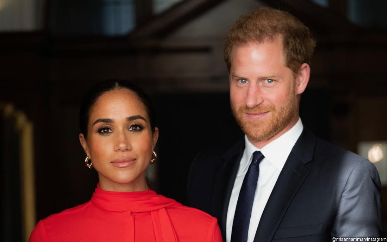 Meghan Markle and Prince Harry Release New Portrait to Humiliate Royal Family 