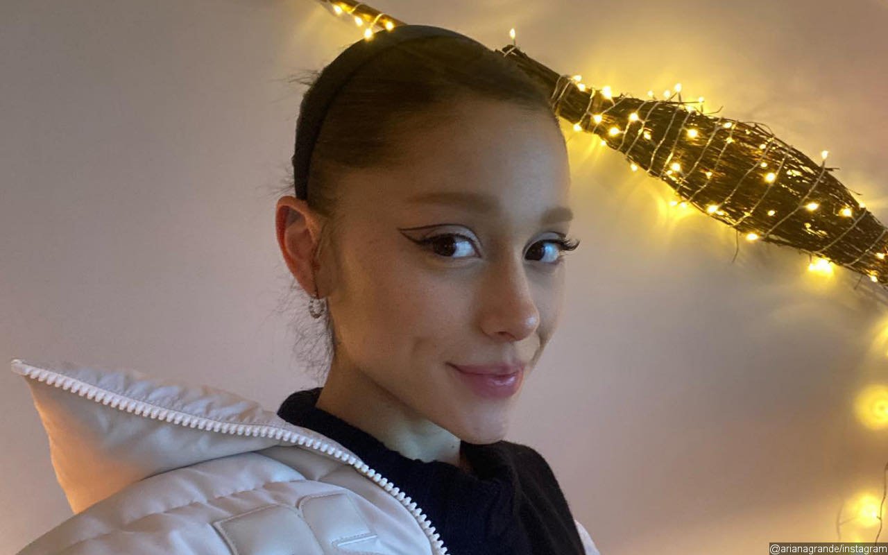 Ariana Grande Glowing and Incredibly Youthful in New Selfies Amid