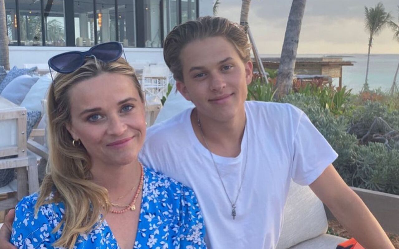 Reese Witherspoon Sends 'Big Birthday Love' to Son Deacon as He Turns 19