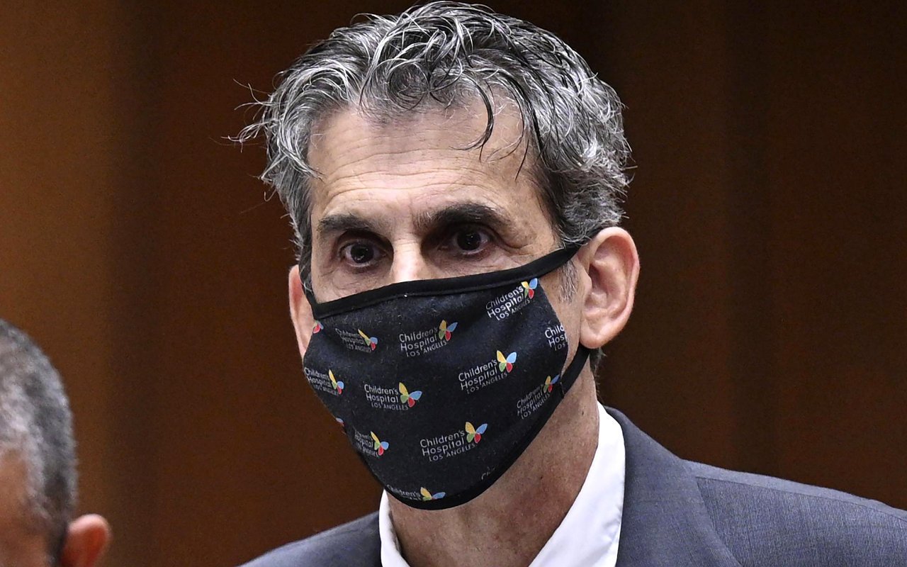 'Scrubs' Writer Eric Weinberg's 5M Bail Revoked in Sexual Assault Case