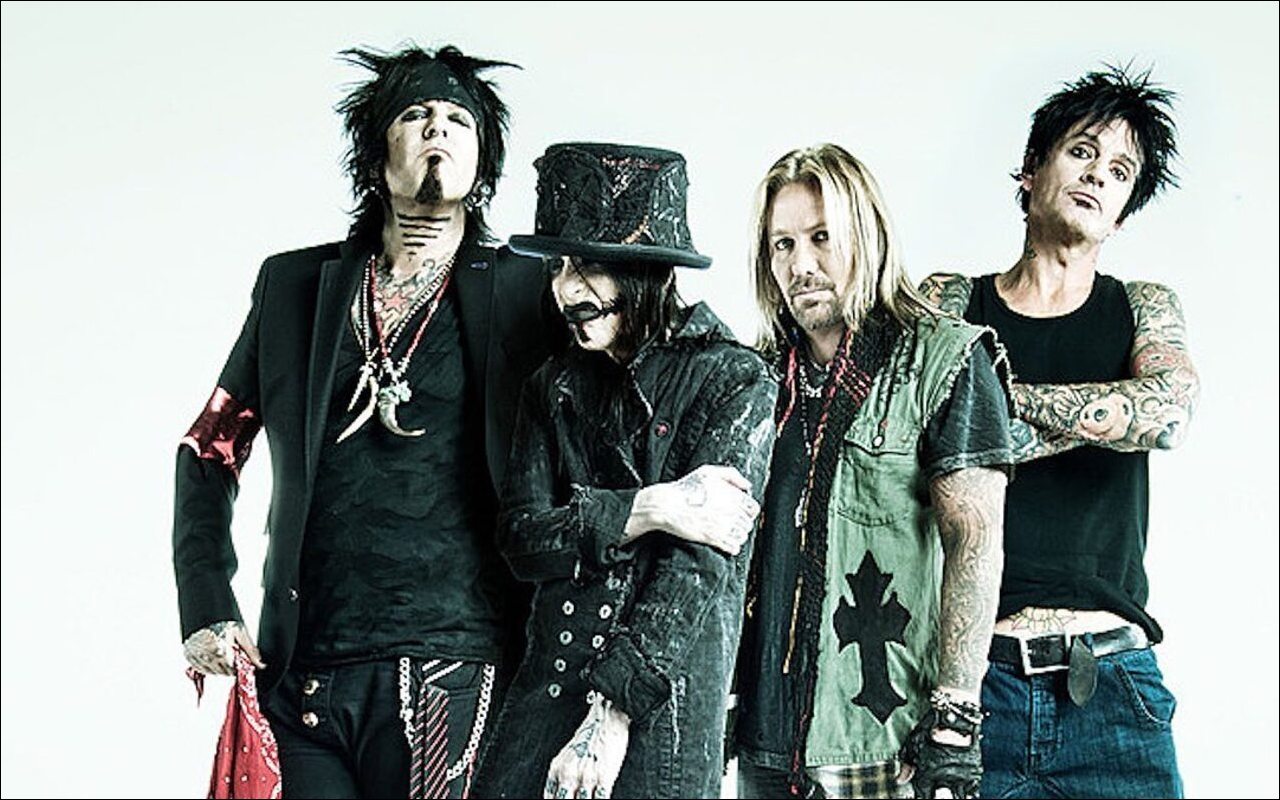 Motley Crue's Guitarist Mick Mars Quits Touring Due to 'Crippling' Disease