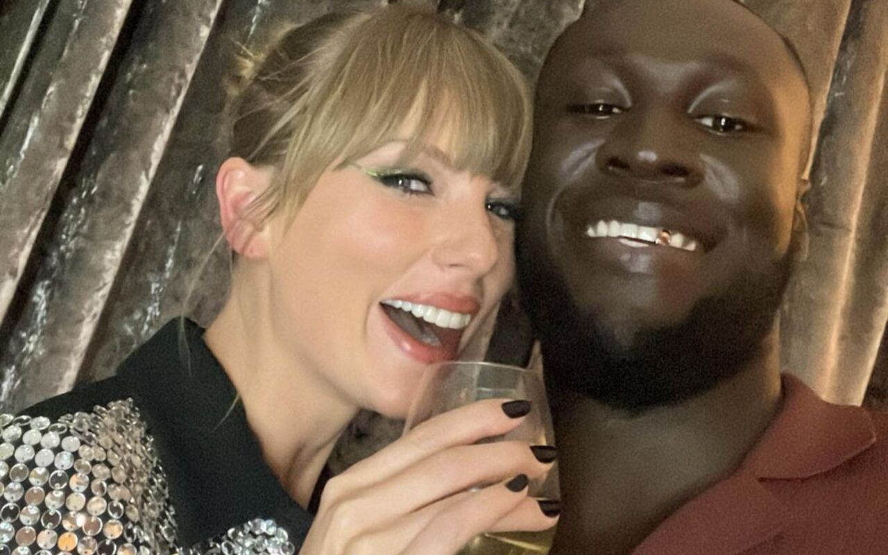 Stormzy Fanboying Over Taylor Swift backstage at MTV EMAs 2022