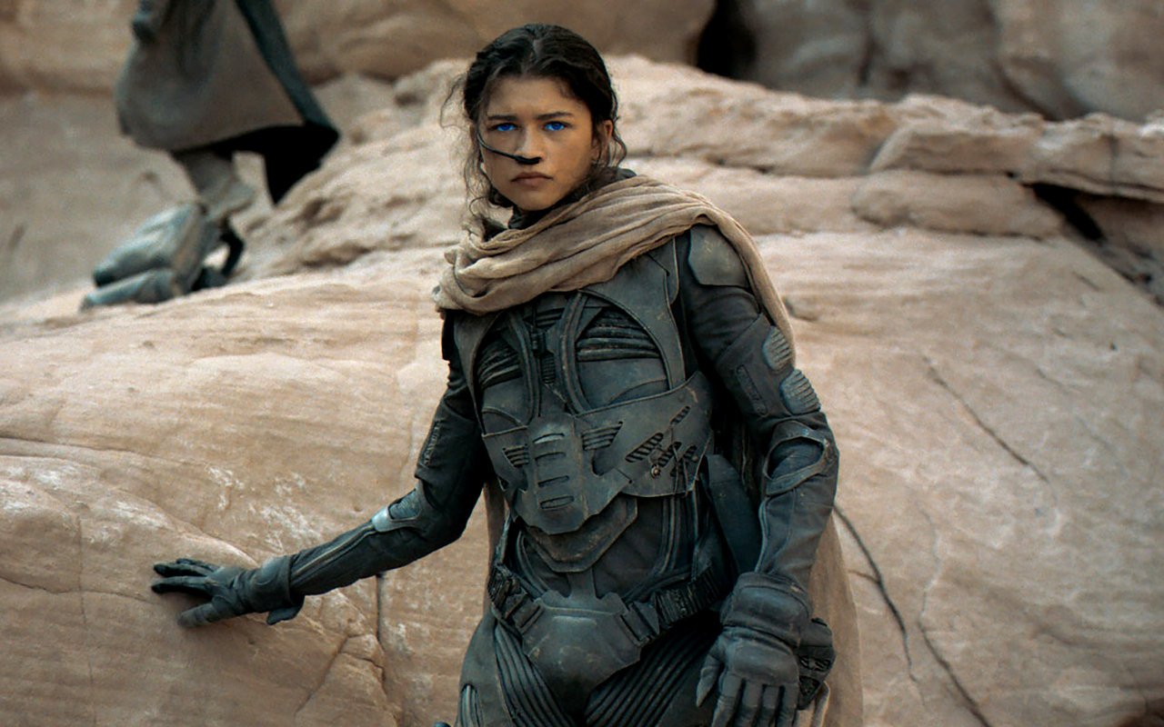 Zendaya Shares Behind-the-Scenes Look From 'Dune 2' Production