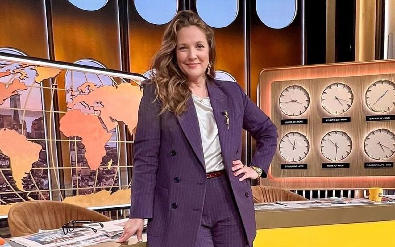 Drew Barrymore Claims She's 'Done Everything' in Bed, Calls Herself a 'Dirty Bird'