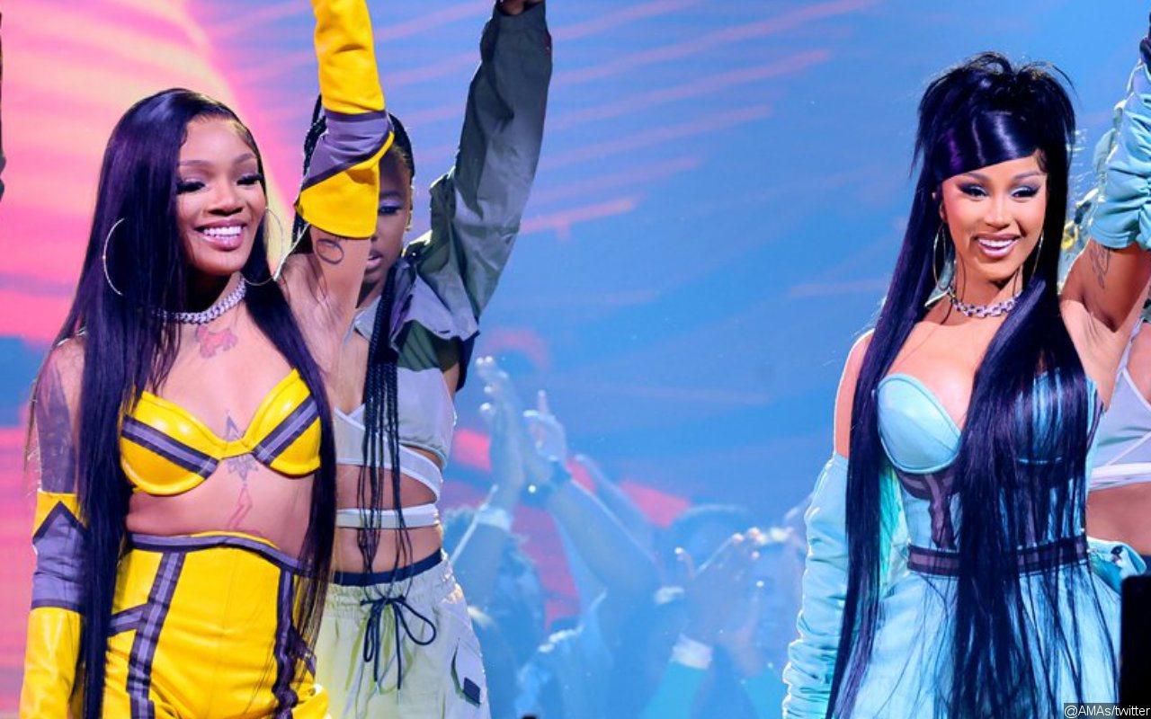 AMAs 2022: Cardi B Makes Surprise Appearance While Joining GloRilla Onstage