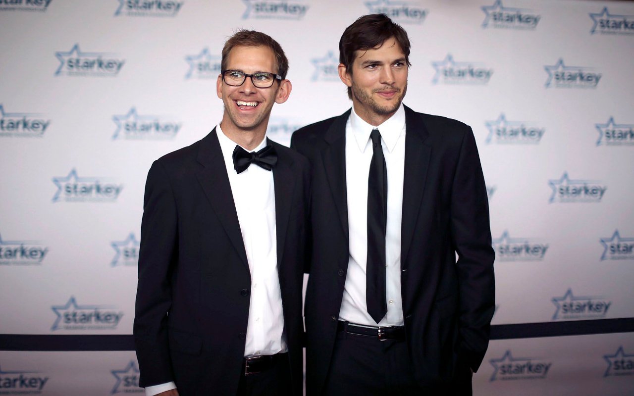 Ashton Kutcher Admits He Considered Suicide to Give His Twin Michael a New Heart