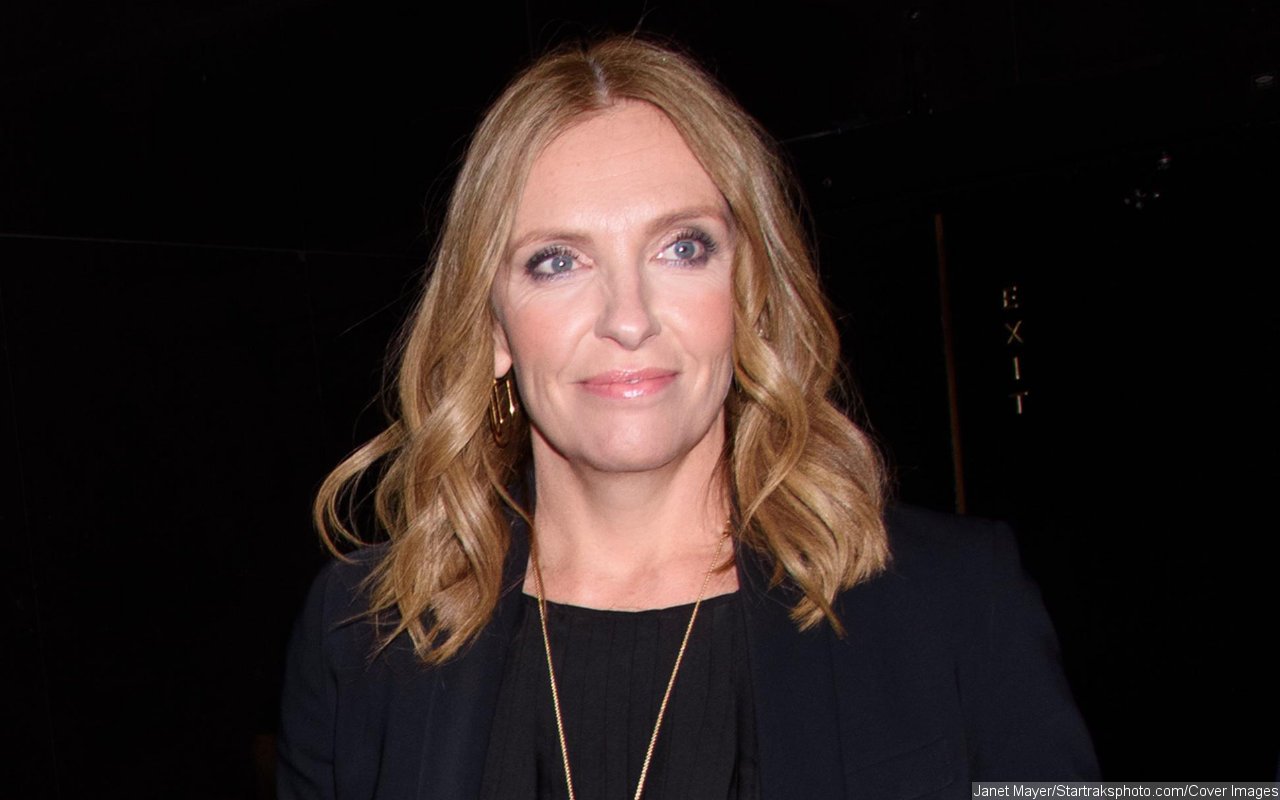Toni Collette Posts Poem About Letting Go After Pics of Husband Kissing Another Woman Emerged