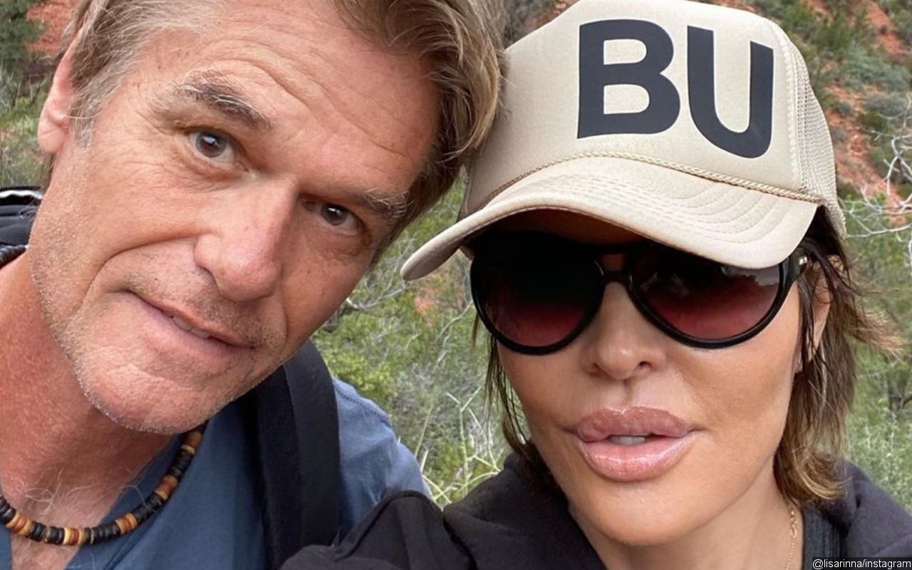 Lisa Rinna Defended by Husband Harry Hamlin for Quitting 'RHOBH'