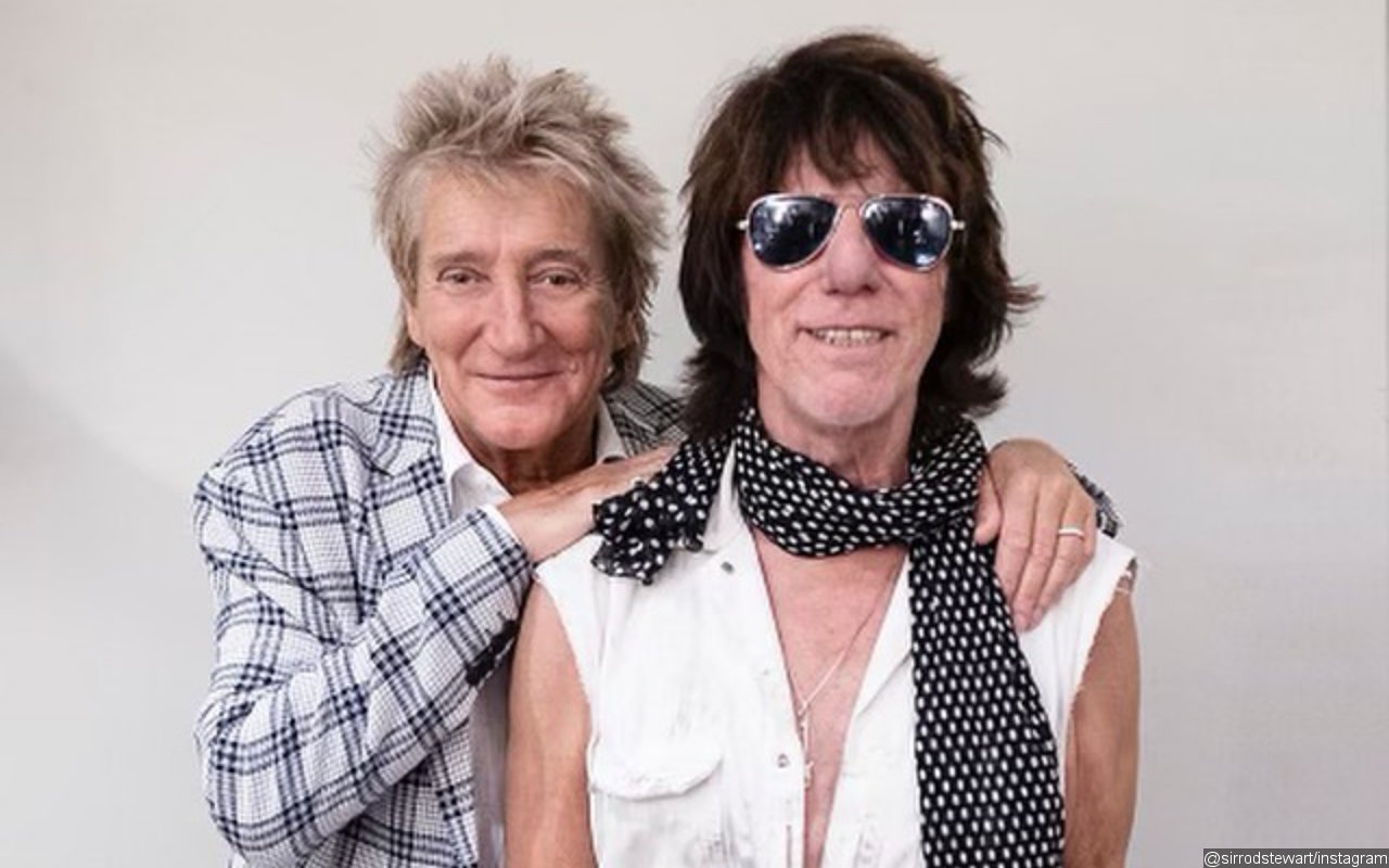 Rod Stewart Leads Tribute to Jeff Beck Following His Death