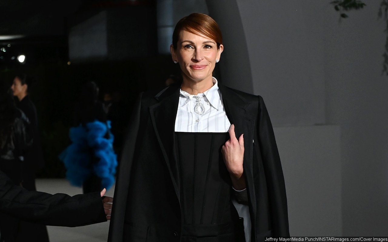 Julia Roberts' Mind 'Blown' After Learning She's Not a 'Roberts'