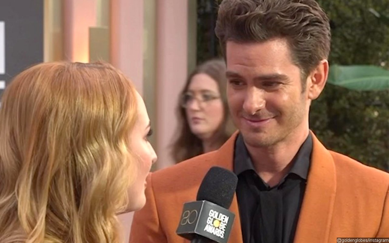 Andrew Garfield Gets Flirty in Viral Golden Globes Interview 