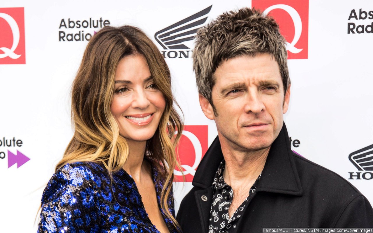 Noel Gallagher Divorcing Sara MacDonald After 22 Years Together, Asking Fans to 'Respect' Privacy - Vimarsana News