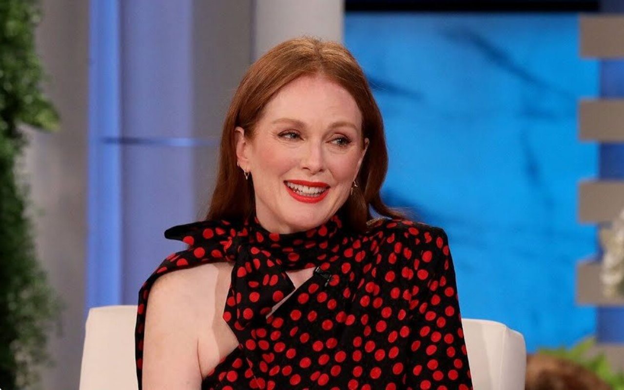 Julianne Moore Admits There's Still Part of Her That Wants to Be Tanned and Blonde