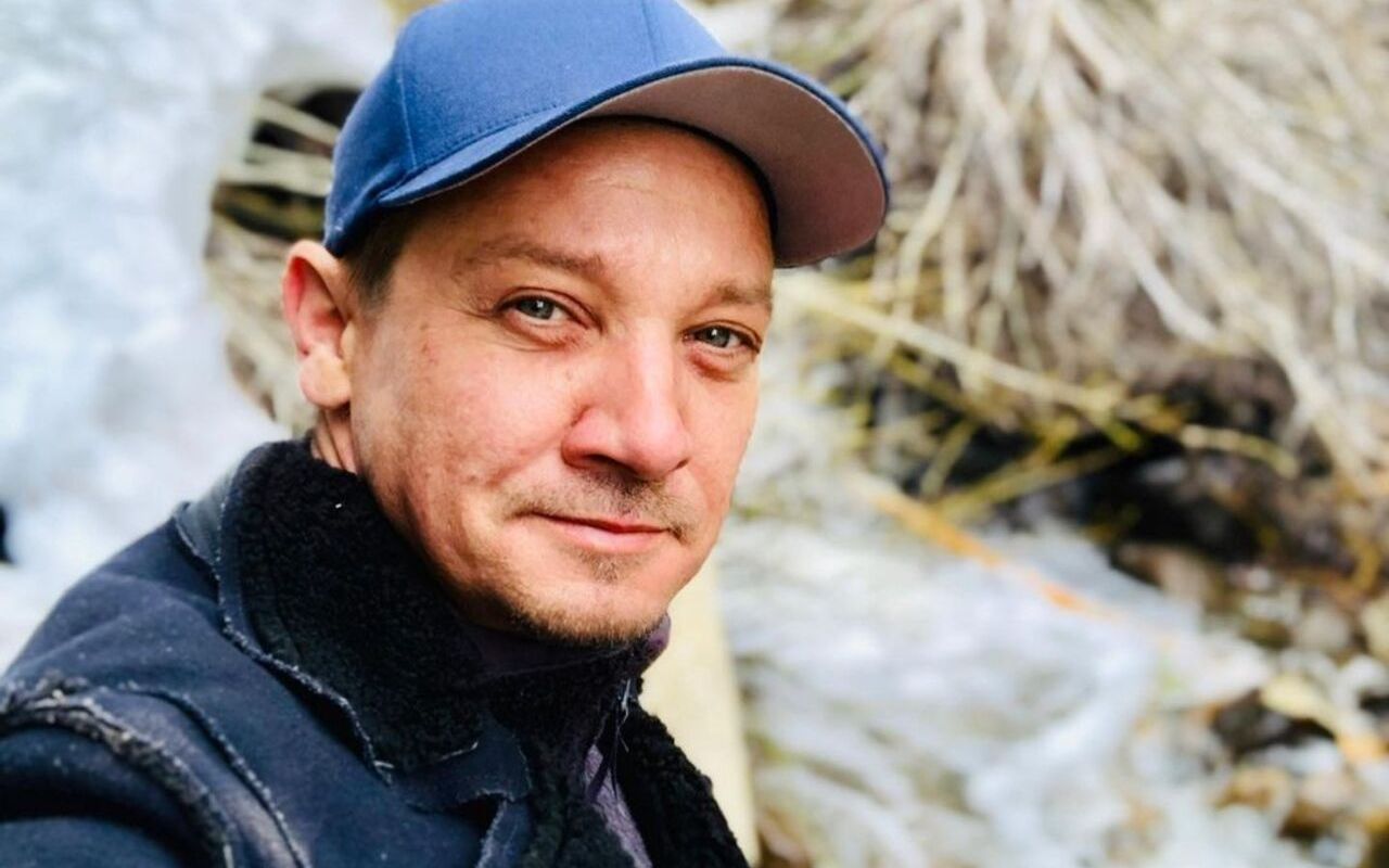 Jeremy Renner Excited to Enjoy Family Time at Home After Being Discharged From Hospital