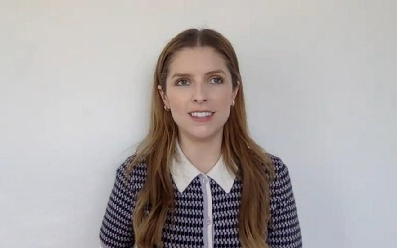 Anna Kendrick Refuses to Treat Her Cast as 'Delicate Little Eggshells' in Directorial Debut