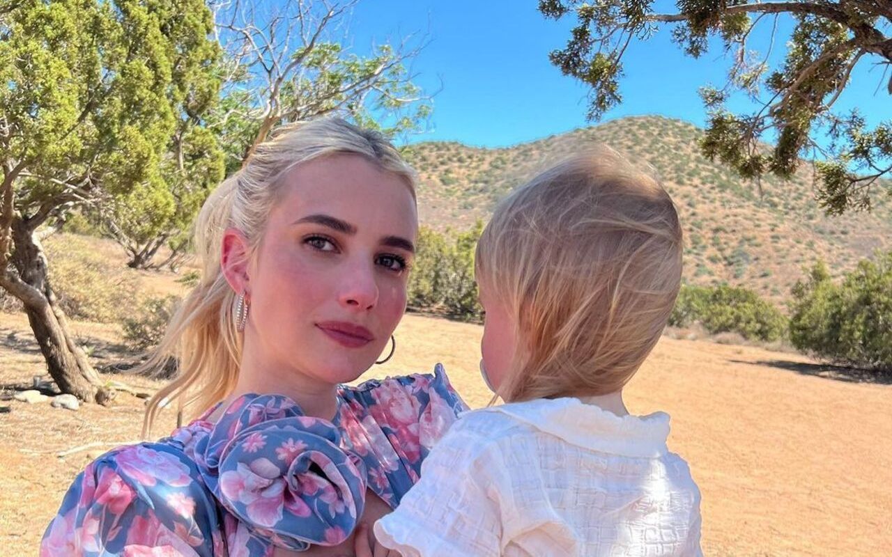 Emma Roberts Reveals She and Mom Are Sleepwalking, Hopes It's Not Heredity