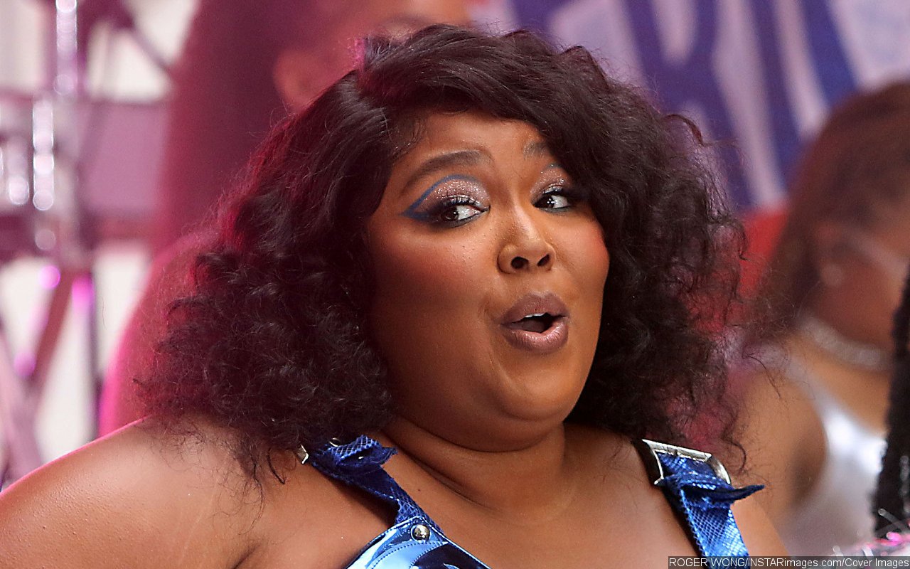 Lizzo Freaks Out Over Her Madame Tussauds Wax Figure in Hilarious Clip