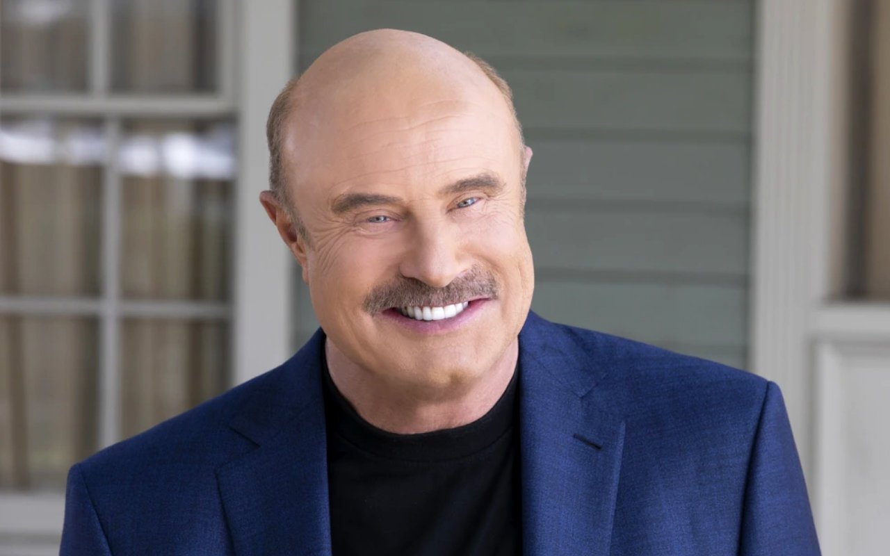 Dr. Phil Hints at New Project With CBS as He Cancels Eponymous Talk Show