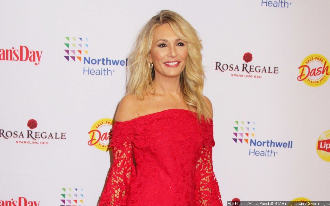 Kate Chastain Feels 'So Lucky' to Be Pregnant With 'Her First Child' - Vimarsana News