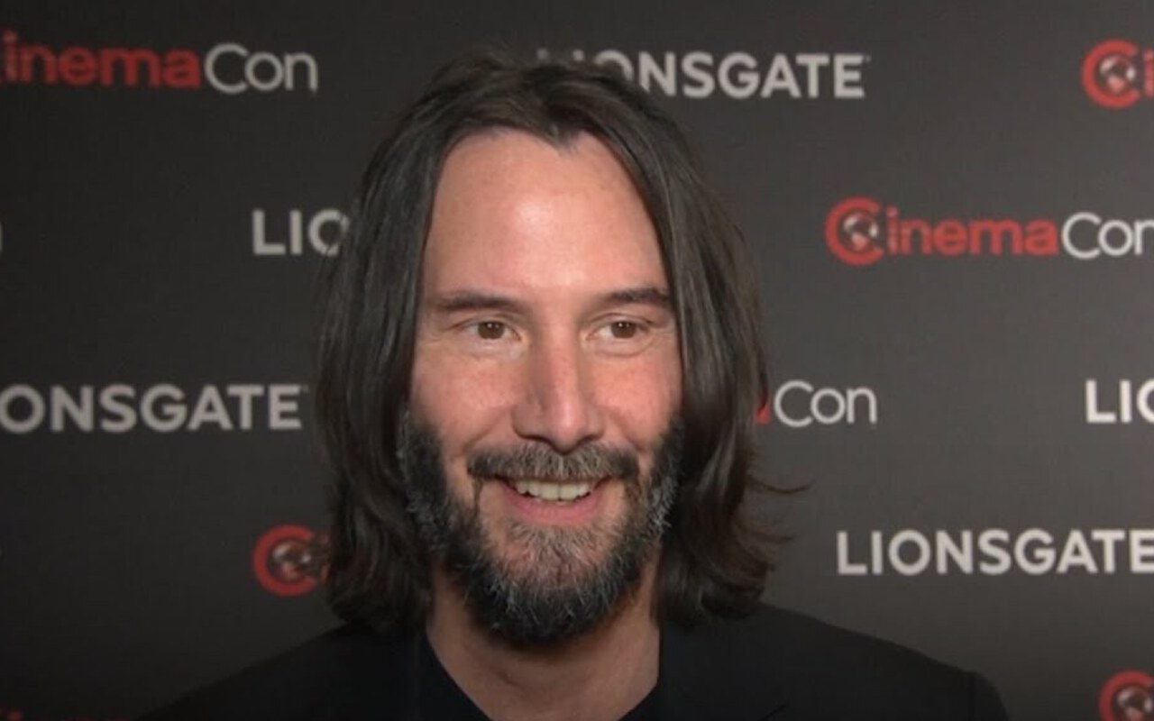 Keanu Reeves Obtains Restraining Order Against Stalker Who Claims to Be His Family