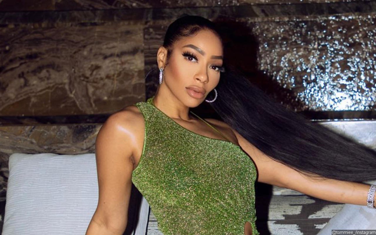 Tommie Lee Trolled Over Viral Video of Her on Grammys Red Carpet: No Camera Flash