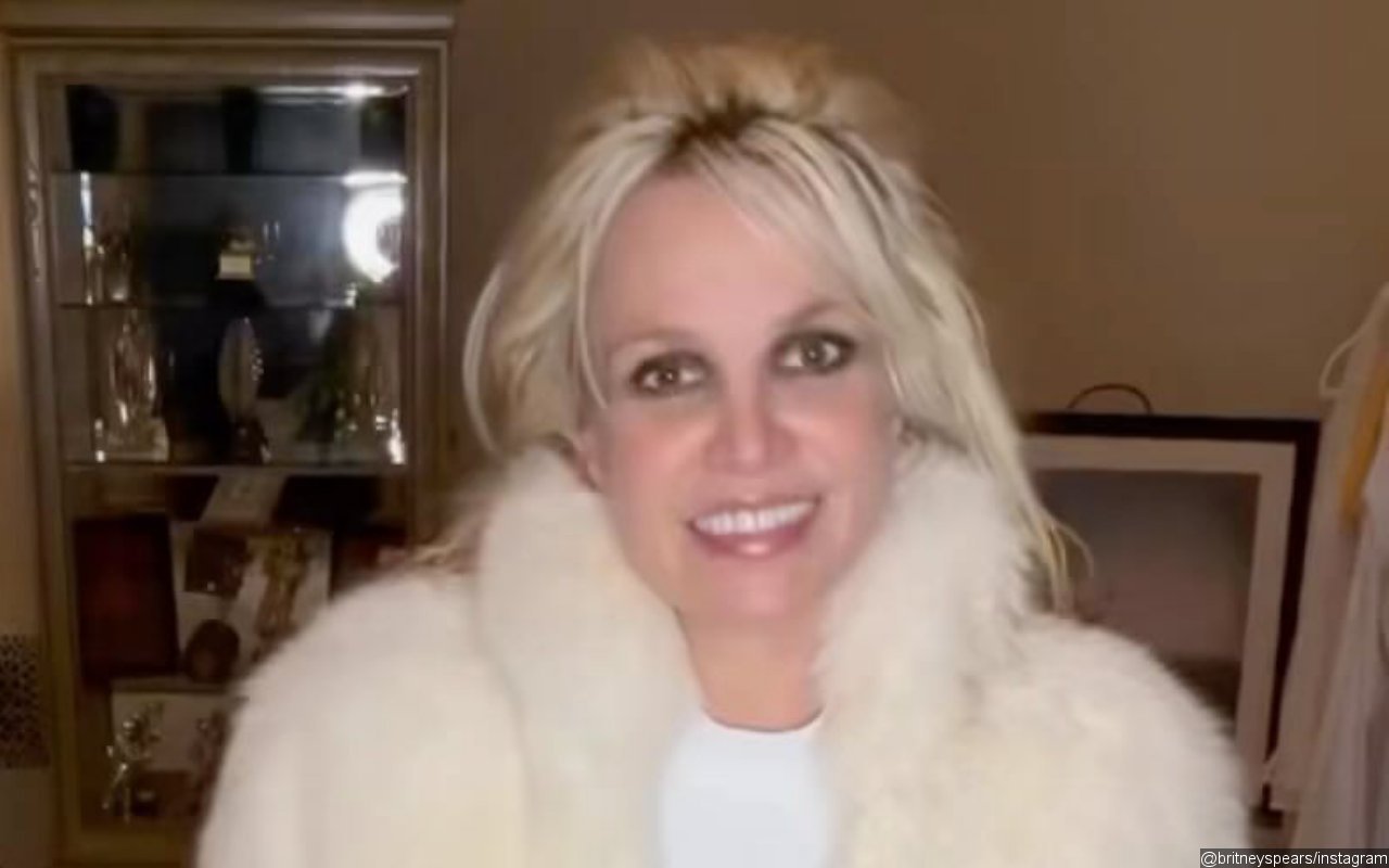 Britney Spears Shuts Down Report About Her Needing Intervention Because She 'Almost Died'