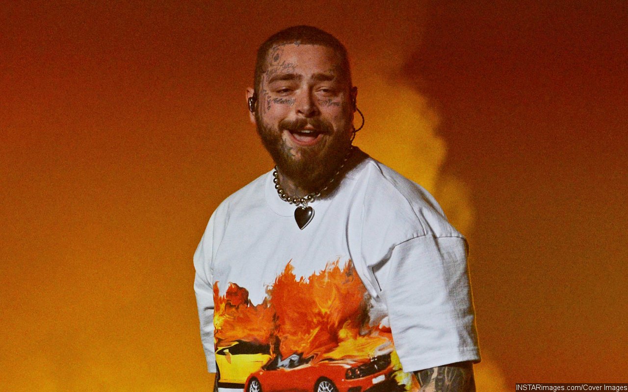 Post Malone Seen in High Spirits While Chatting With Fans at Airport After Sparking Concerns
