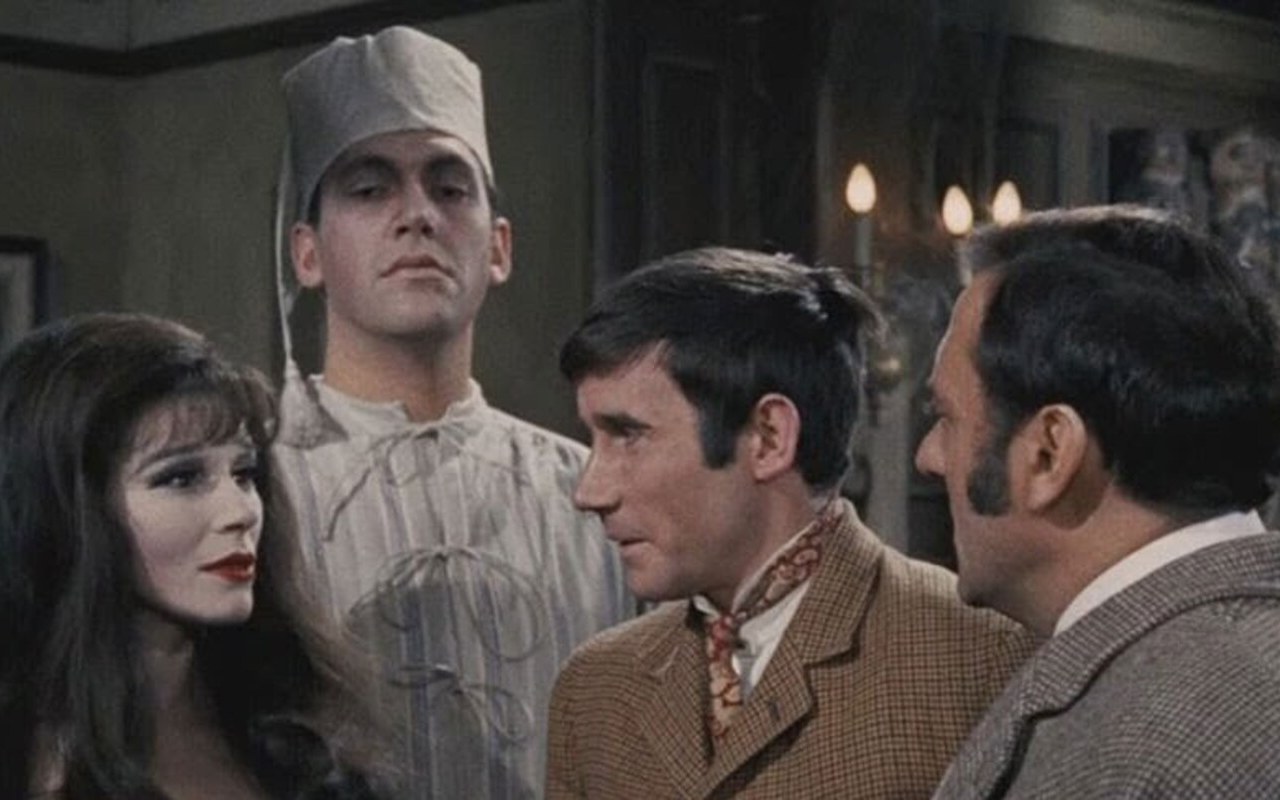 'Carry On' Producer Confronted for 'Treating Cast Like S***'