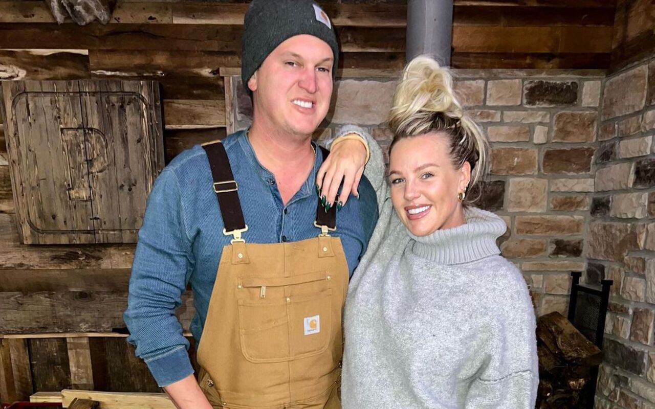 Jon Pardi and Wife Introduce Newborn Baby Girl After 'Whirlwind 24 Hours'