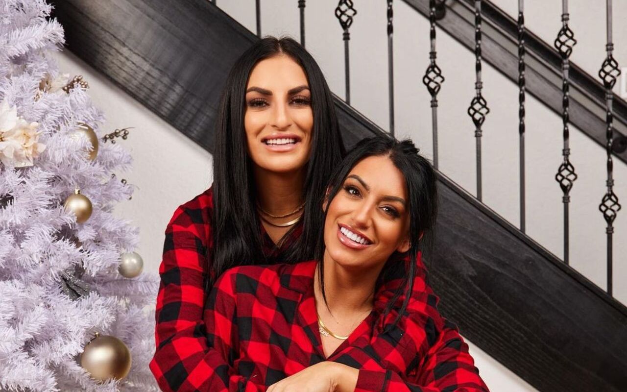 Sonya Deville Proposes to Her Girlfriend and Gets Shocked by Her Reaction